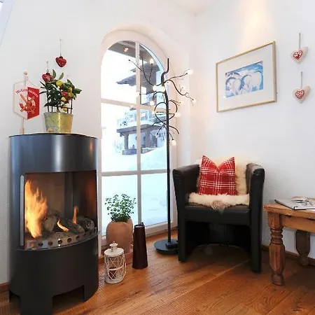 Almrausch Boutique Chalet Oda ve Kahvaltı Lech am Arlberg